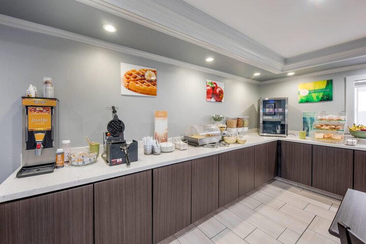 Quality Inn Near Lake Marble Falls