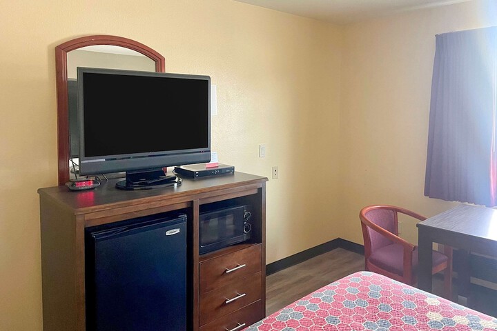Room 7 of 15