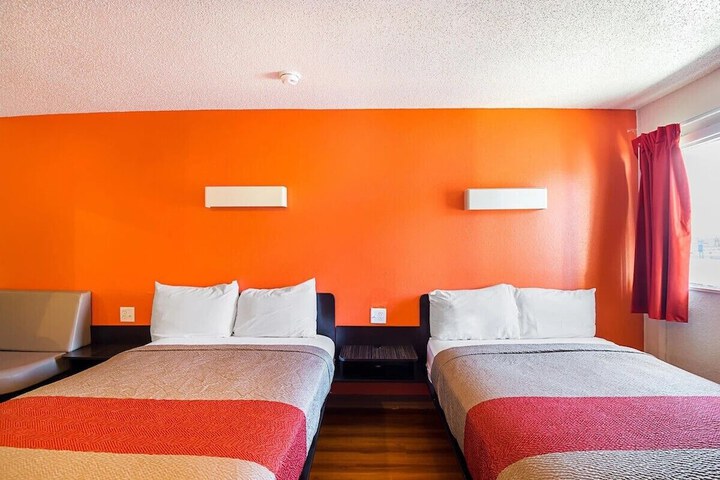 Economy Hotel Kansas City