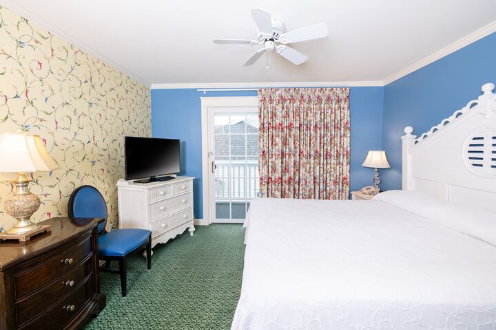 Room 40 of 70