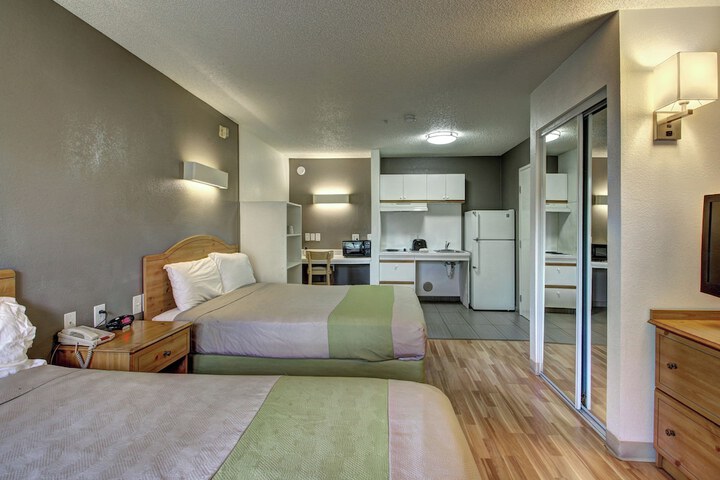 Studio 6 – Murray UT
