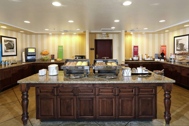Breakfast/Coffee Service 39 of 50