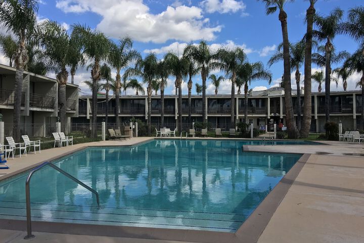 Pool 6 of 49