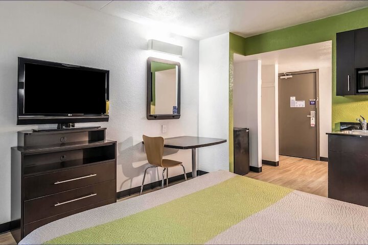Room 37 of 53