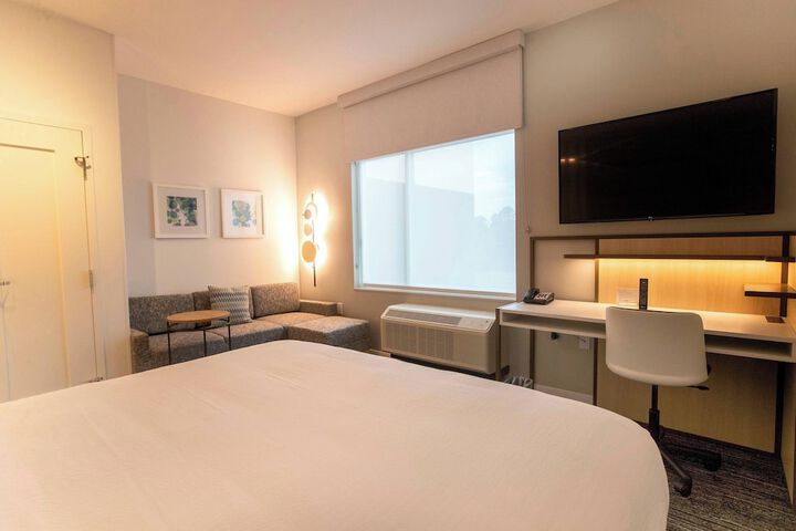 TownePlace Suites by Marriott Conroe