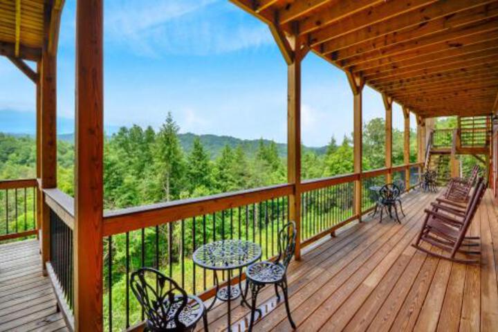 Foxwood Mansion Cabin
