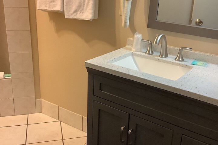 Room 32 of 42