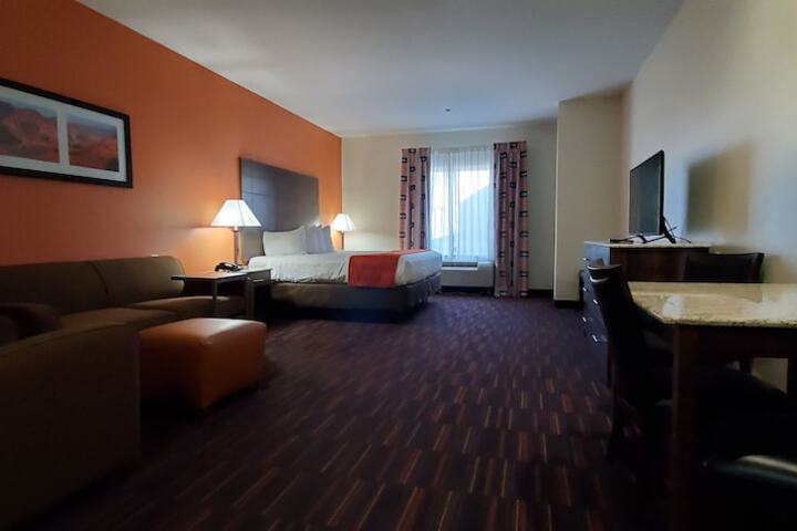 Home Away Suites