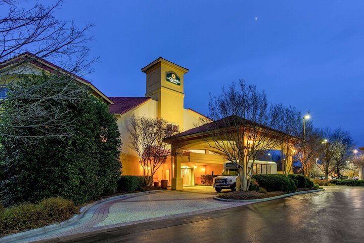 Hotel 2 of 30