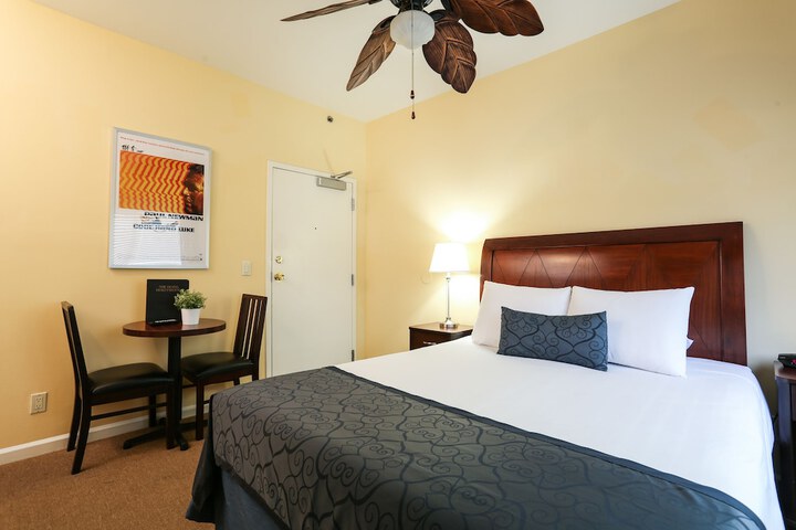 Room 22 of 51