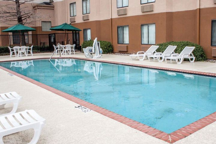 Pool 5 of 28