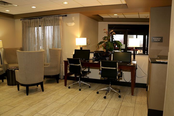 Business Center 40 of 40
