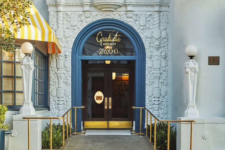 Hotel 11 of 70