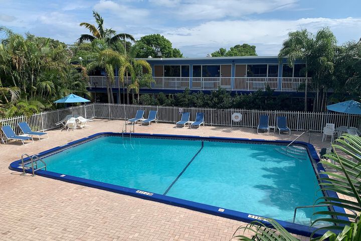 Pool 10 of 167