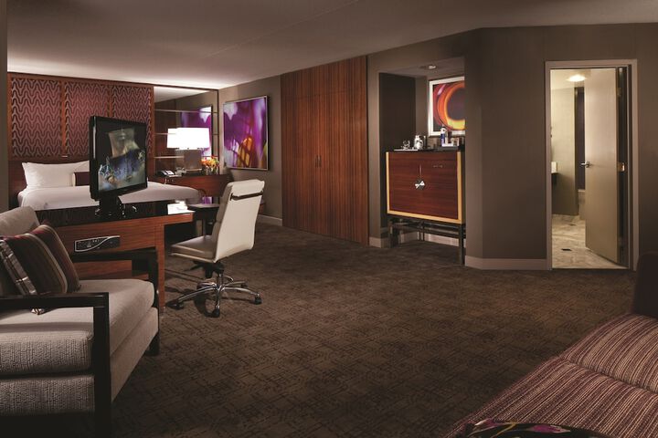 Room 34 of 99