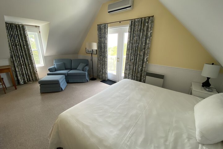 Room 22 of 26