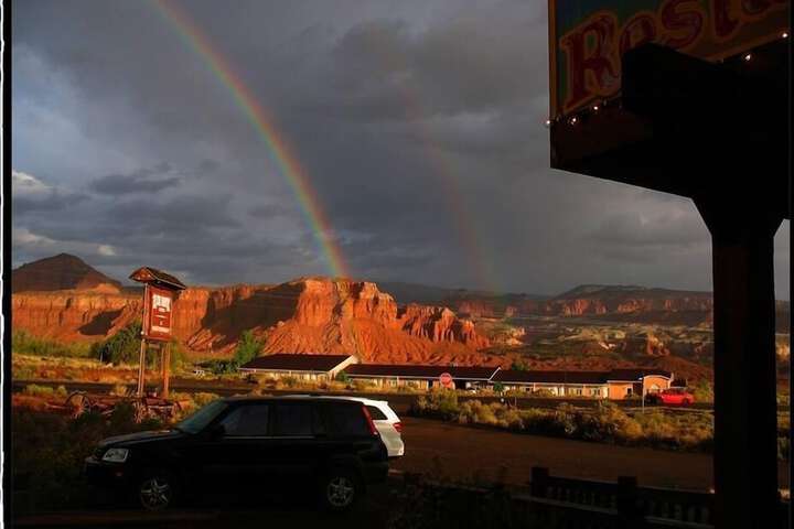 The Rim Rock Inn
