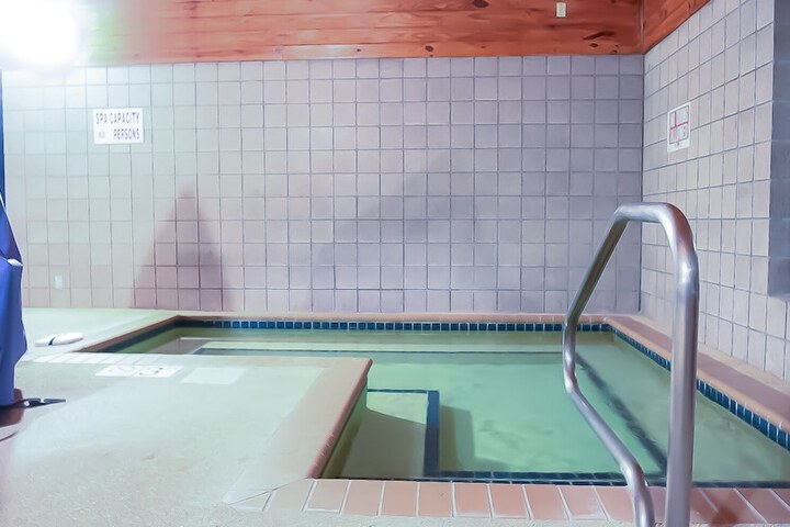 Pool 5 of 22