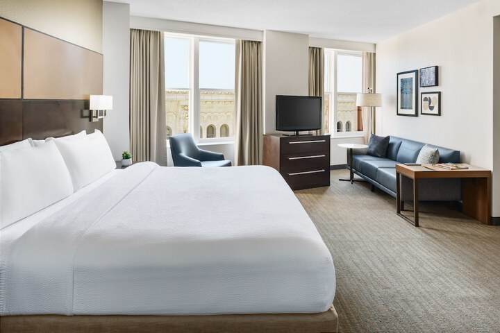 Room 21 of 52