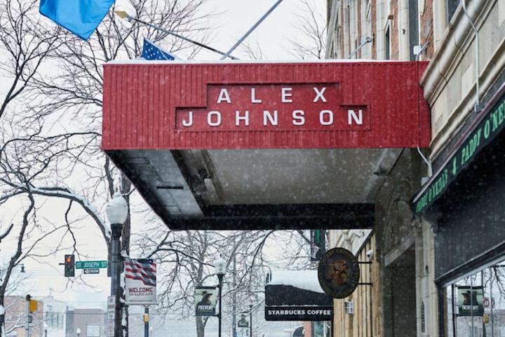 Hotel Alex Johnson Rapid City Curio Collection by Hilton