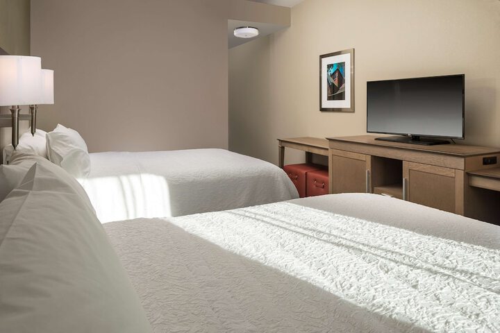 Room 10 of 46
