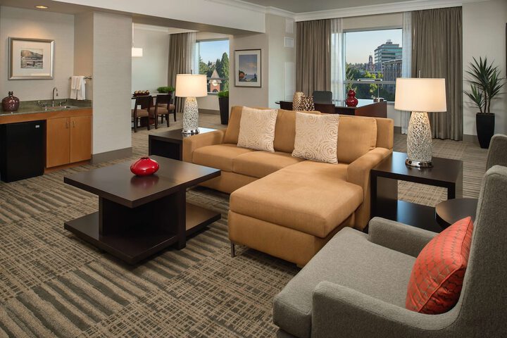 Room 21 of 83