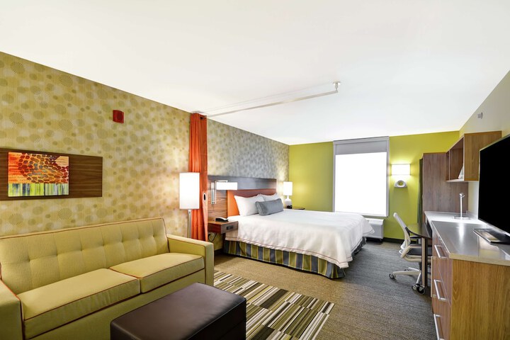 Room 33 of 43