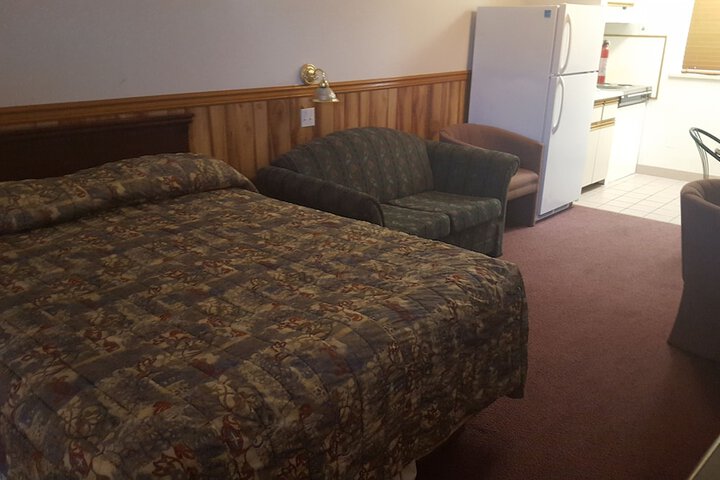 Rainbow Motor Inn