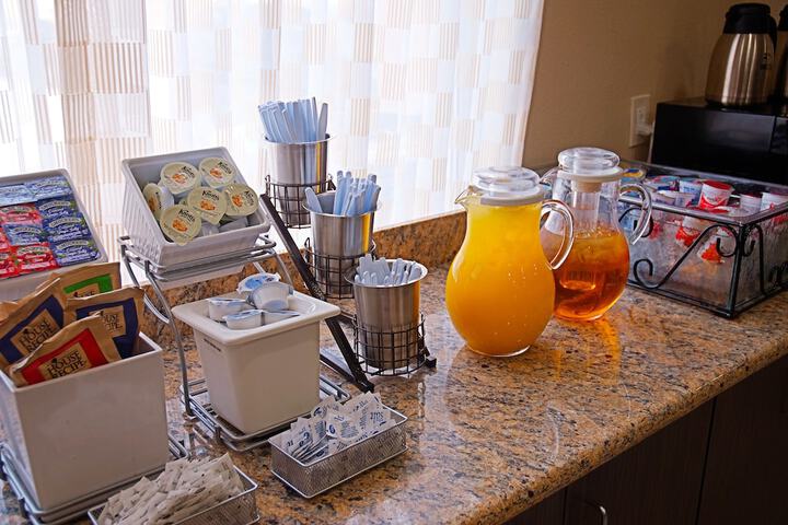 Breakfast/Coffee Service 25 of 29