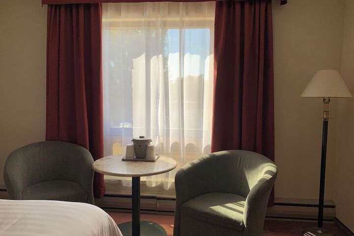 Room 18 of 33