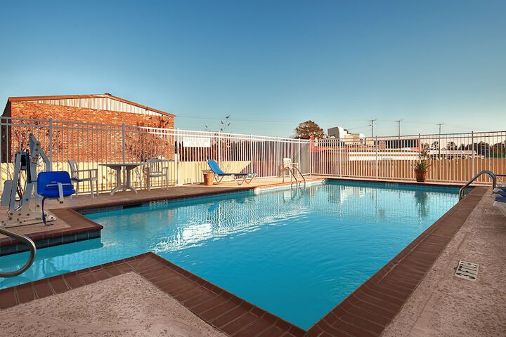 Pool 6 of 53