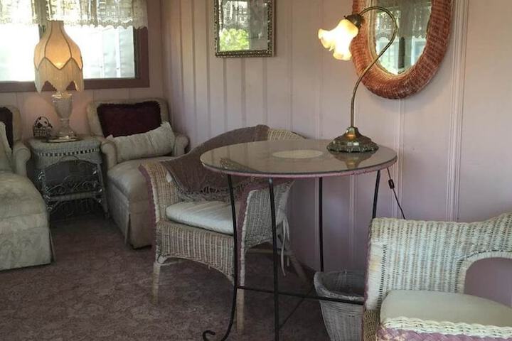 Room 21 of 42