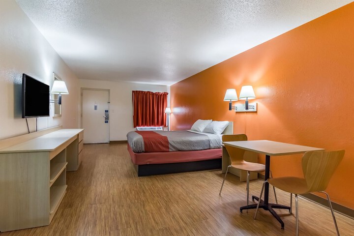 Room 36 of 39