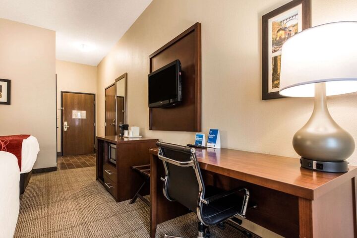 Room 15 of 32
