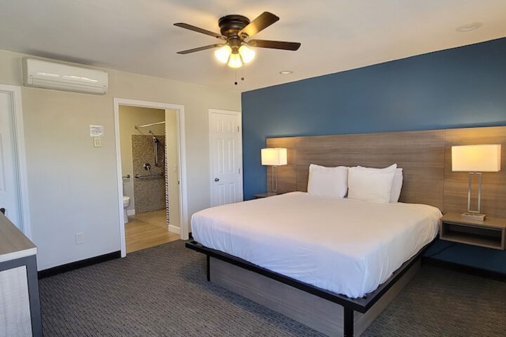 Room 75 of 88