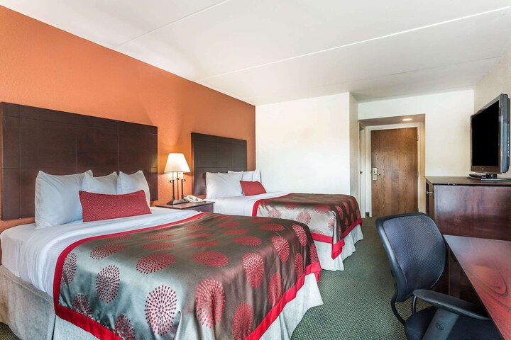 Room 18 of 30