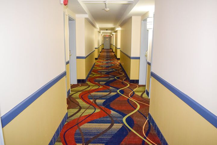 Ballroom/Hall 21 of 22