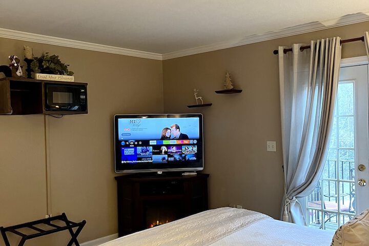 Room 51 of 175
