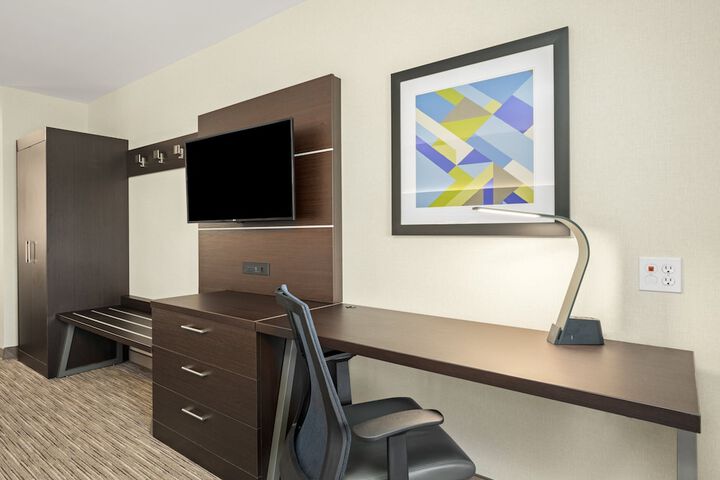 Room 21 of 39