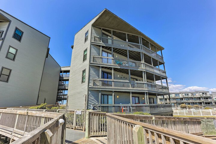 Topsail Beach Oceanfront Oasis w / Stunning Views!