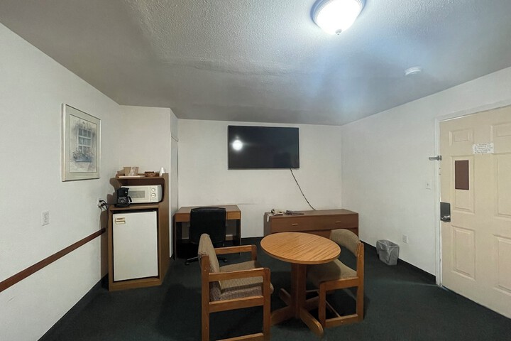 Room 51 of 67