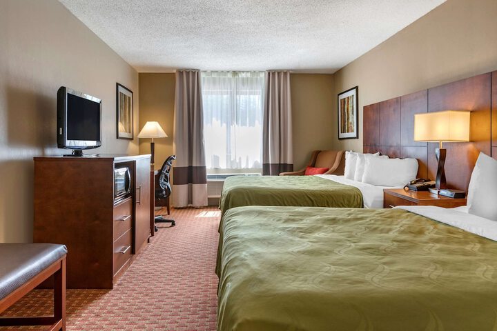 Room 32 of 44