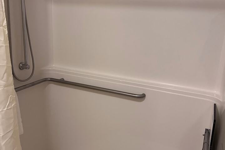 Room 17 of 62