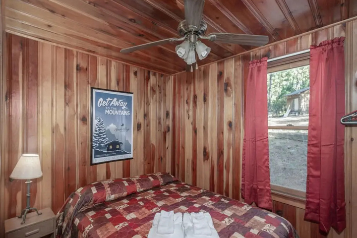 Pine Cabin by Vtrips
