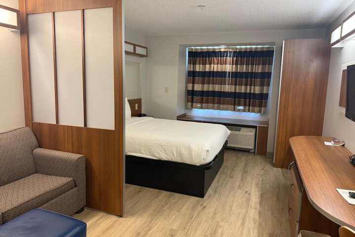 Microtel Inn & Suites by Wyndham Dickson City / Scranton