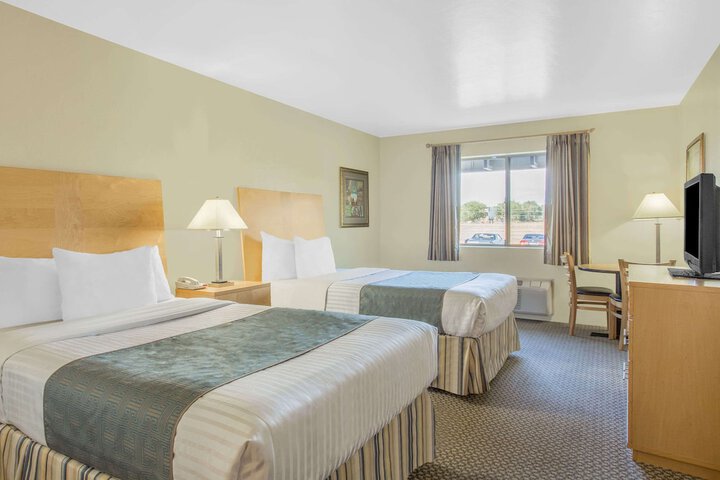 Room 16 of 20
