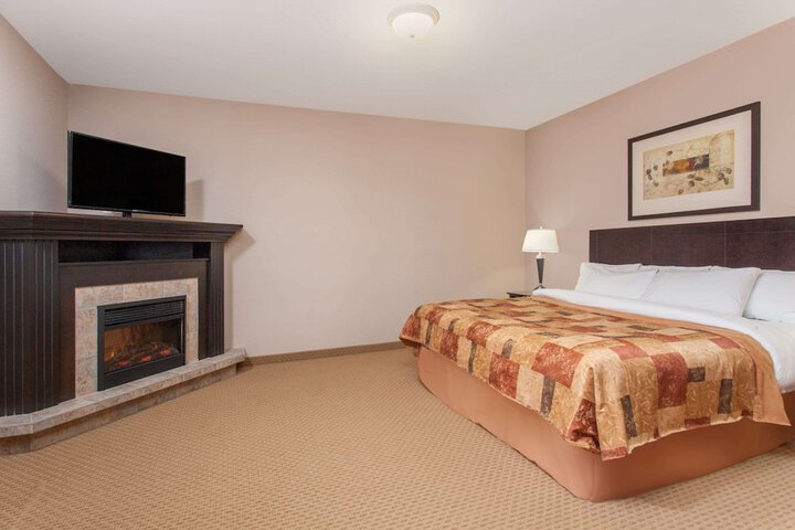 Room 15 of 42