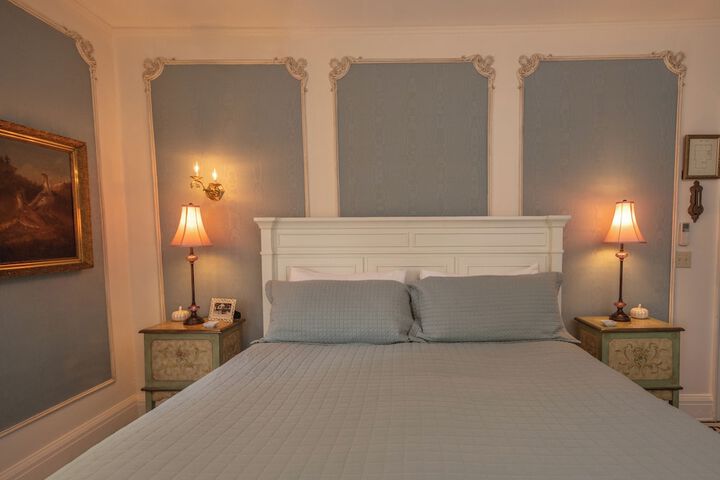 Room 93 of 149