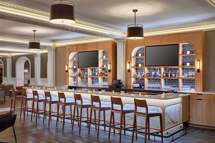 Seaview Hotel