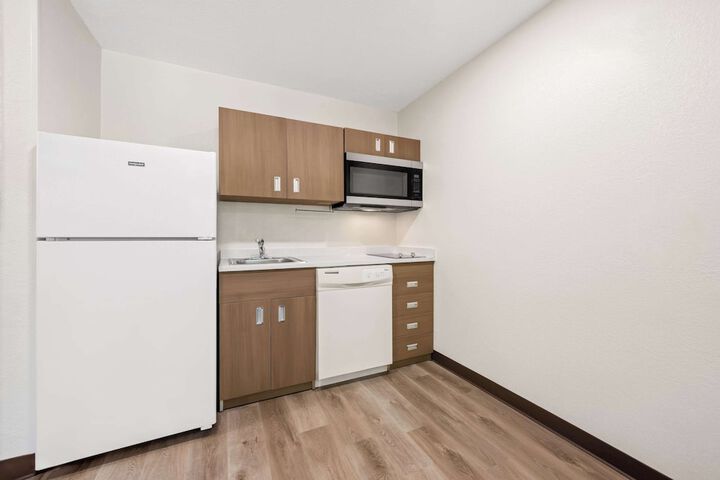 Room 25 of 29